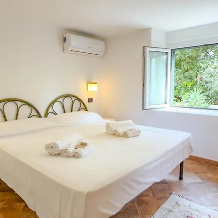 Casa Carma - Relax & Comfort A Apartment Cala Gonone